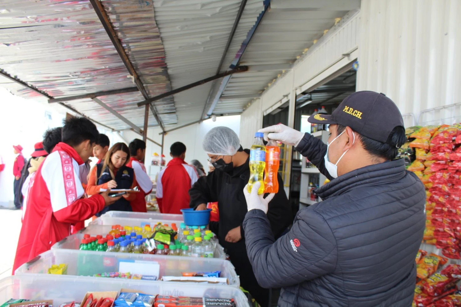 Cafetines de Chilca mejoran higiene y atención