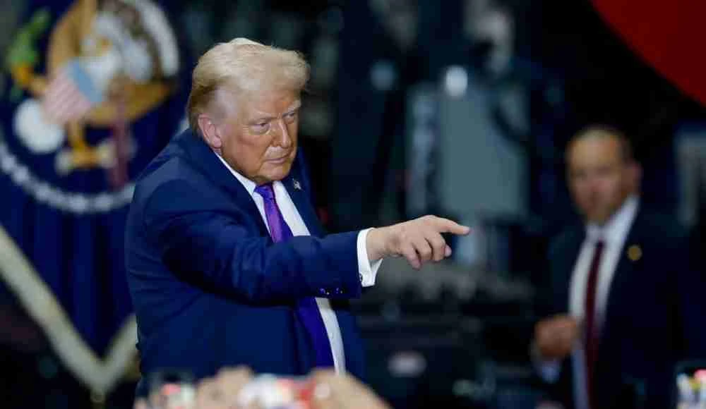 Trump ordena revelar archivos ovni y ET