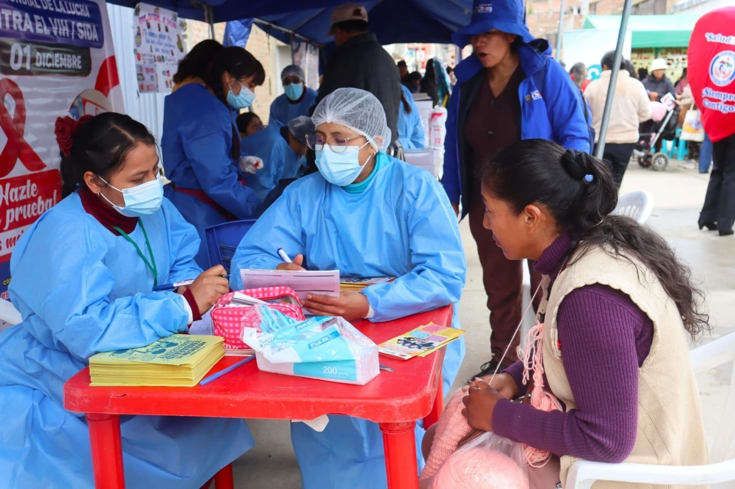 Azapampa recibe campaña médica gratuita para sus vecinos