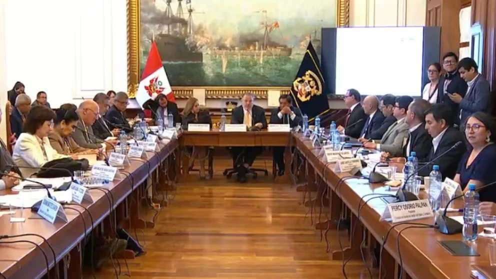 Comisión de Constitución del Senado retoma hoy el debate sobre facultades legislativas